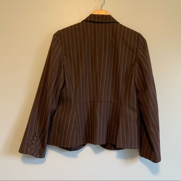 ANN TAYLOR wool blend Blazer Suit Jacket Brown Pin Stripe Career Work Size 8P - Picture 10 of 10